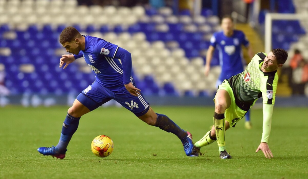 韦斯卡遭遇连败，降级形势严峻