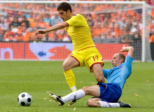 秘鲁绝杀波兰,罗本送出助攻 秘鲁绝杀波兰,罗本送出助攻