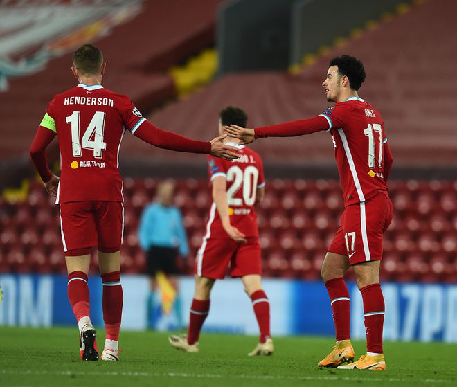 挪威逆转山川共和国,锁定小组头名 挪威逆转山川共和国,锁定小组头名