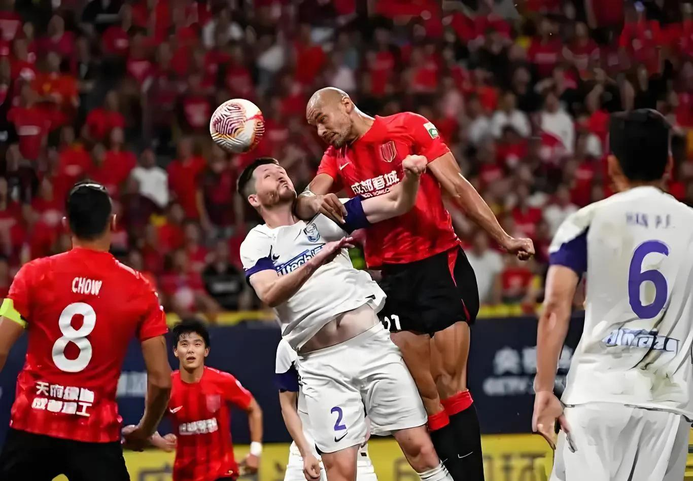 劲爆对决即将上演:中国足球巨星将会面临挑战 劲爆对决即将上演:中国足球巨星将会面临挑战