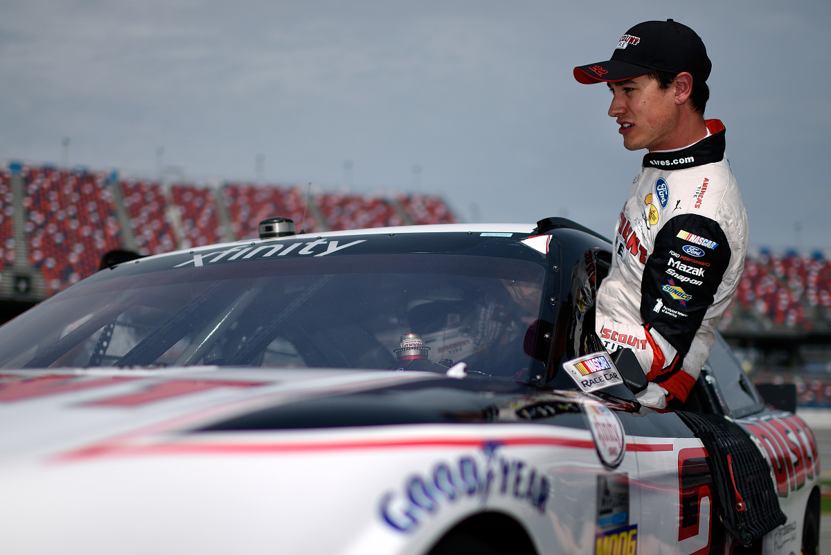 乐鱼app-关于迈凯伦横扫阿斯顿马丁，勒克莱尔点燃赛场的信息